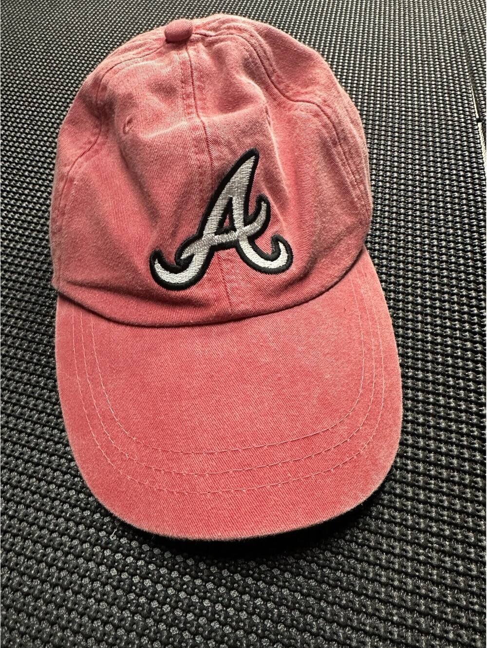 Atlanta Braves Hat Distressed Red Fade Strapback Dad Cap MLB Worn Retro Vibe